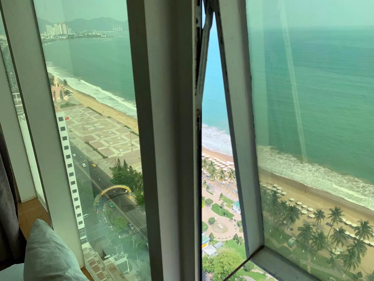 Ideal Time Apartment Να Τρανγκ