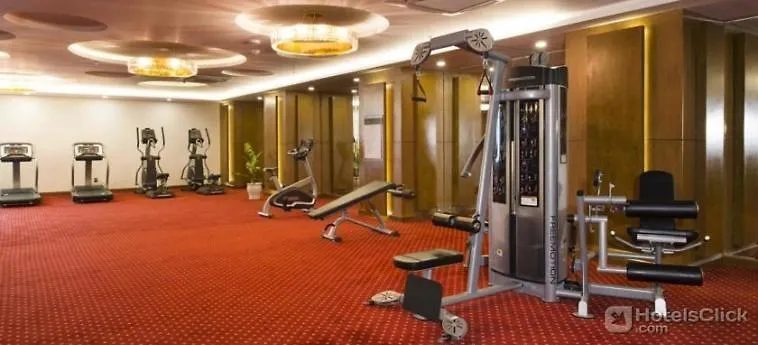 Ideal Time Apartment Να Τρανγκ