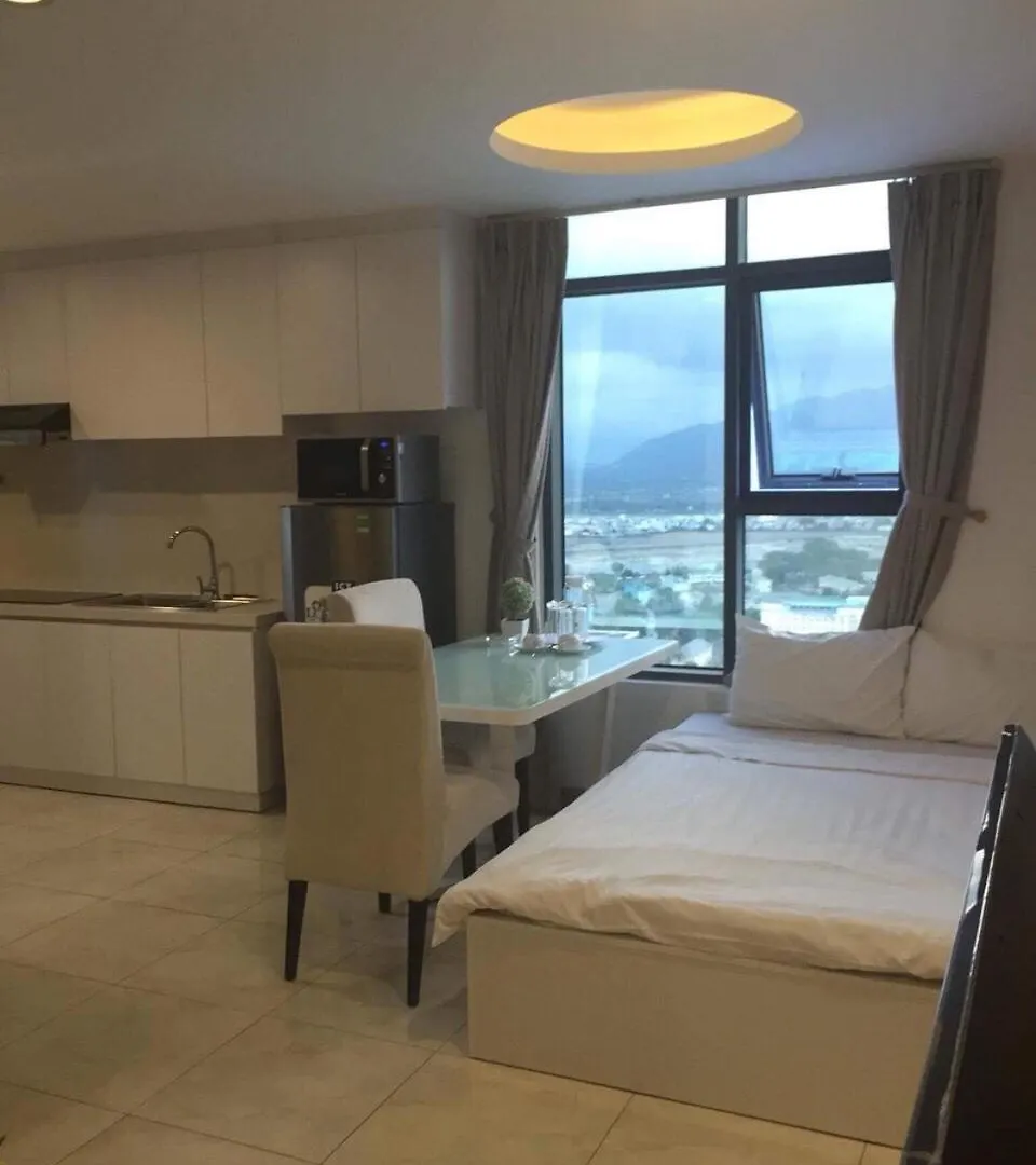 Ideal Time Apartment Να Τρανγκ