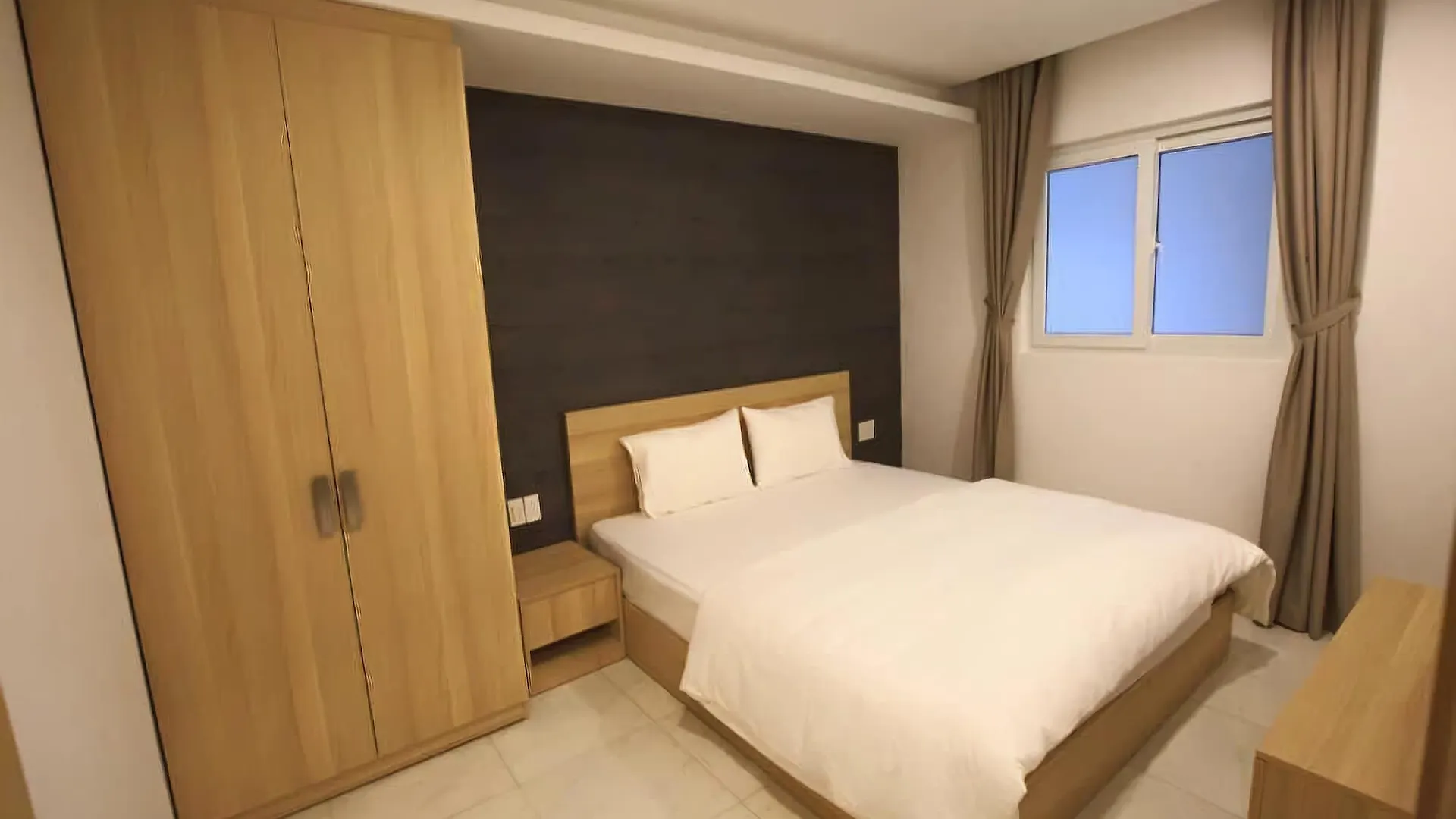 Ideal Time Apartment Να Τρανγκ 0*,